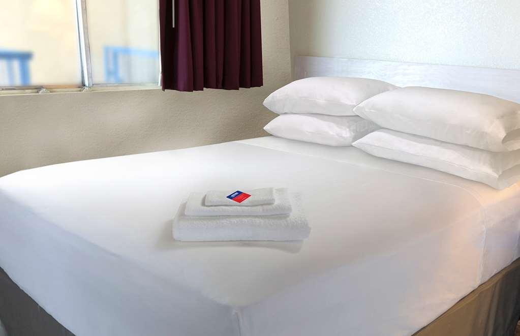 Americas Best Value Inn Avenel Woodbridge Chambre photo
