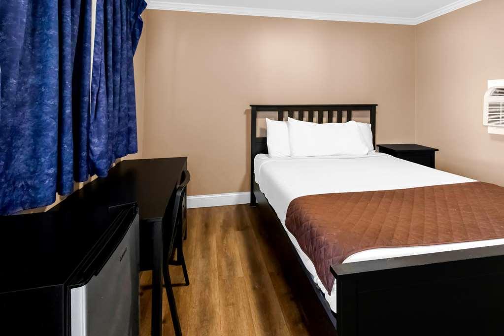 Americas Best Value Inn Avenel Woodbridge Chambre photo