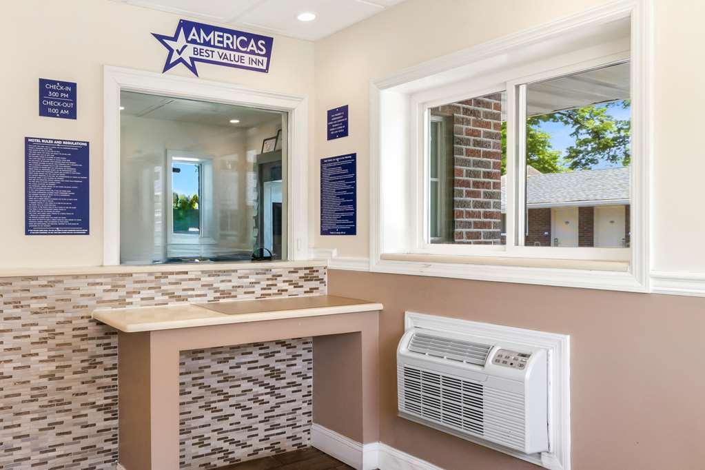 Americas Best Value Inn Avenel Woodbridge Intérieur photo